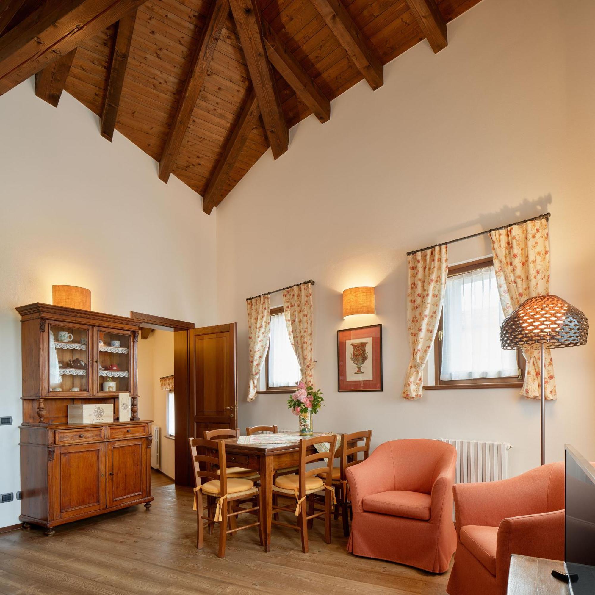 Appartamento con 2 Camere da Letto